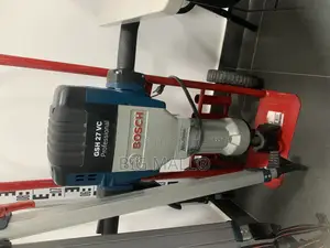 GSH 27 Vc Professional Breaker