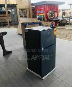 Well Built Pearl Double Door Table Top Fridge.