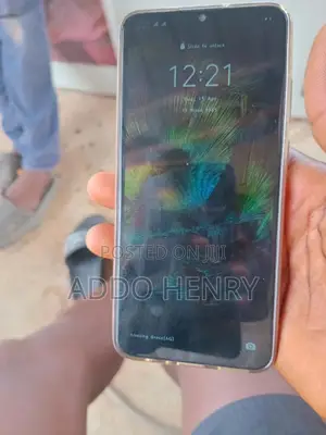 Photo - Huawei Y9 64 GB Purple
