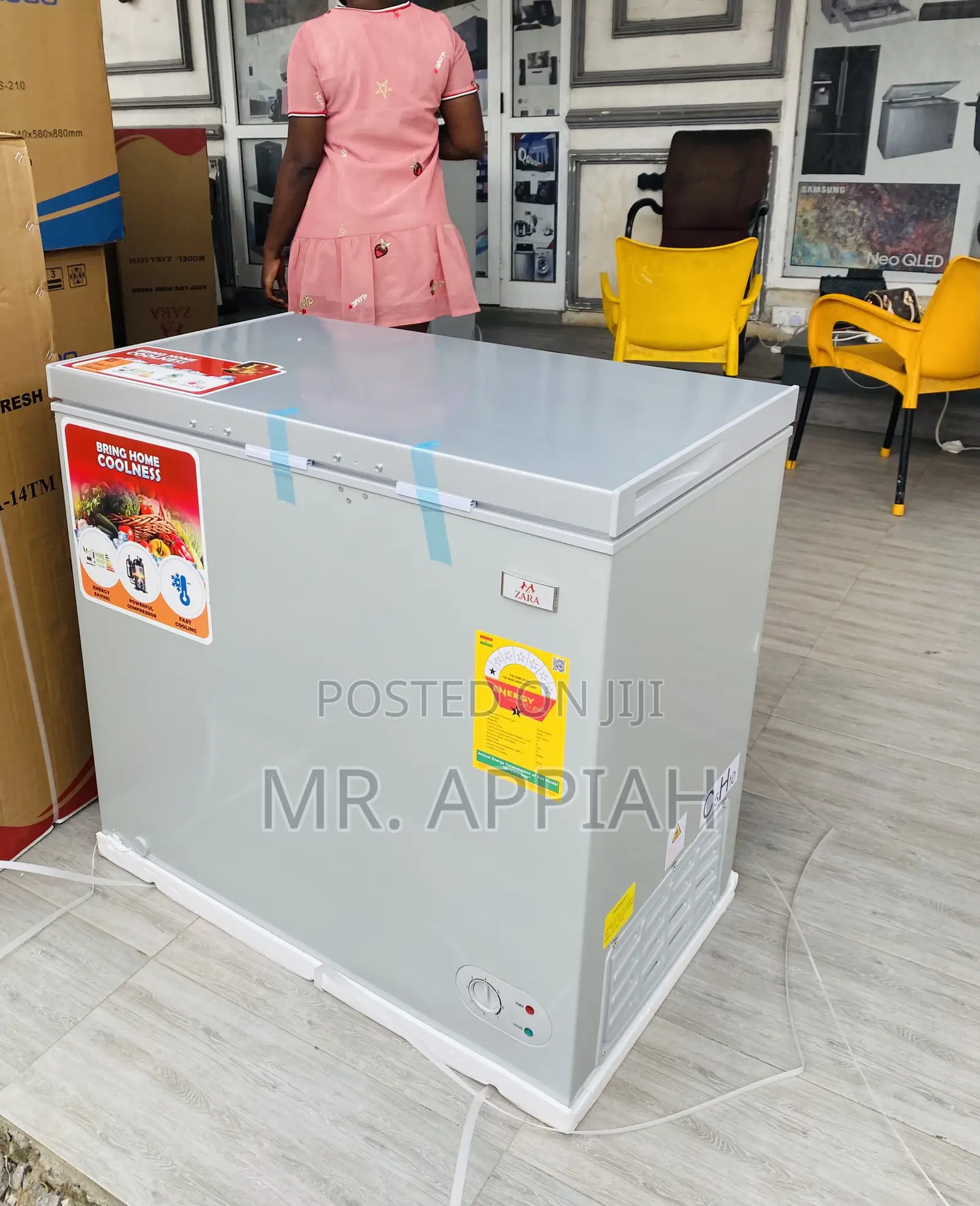 Check Out Original Zara 300 Single Door Chest Freezer.
