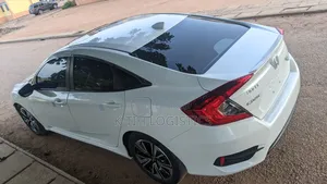 Honda Civic EX-T Sedan 2018 White