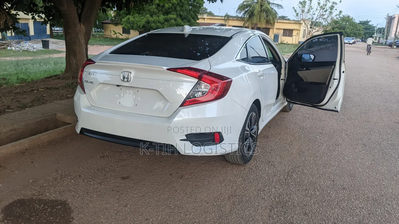 Honda Civic EX-T Sedan 2018 White