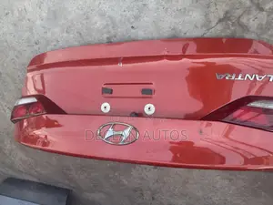 2017 2018 Hyundai Elantra Sedan Rear Boot