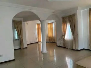 4bdrm Townhouse / Terrace in Cantonments for rent
