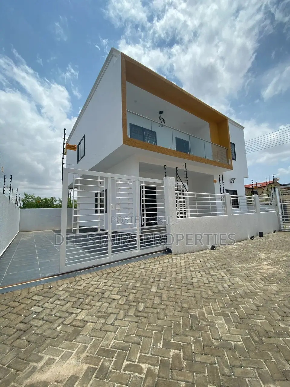 4bdrm House in Sprintex, Spintex for sale