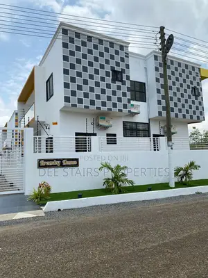 4bdrm House in Sprintex, Spintex for sale