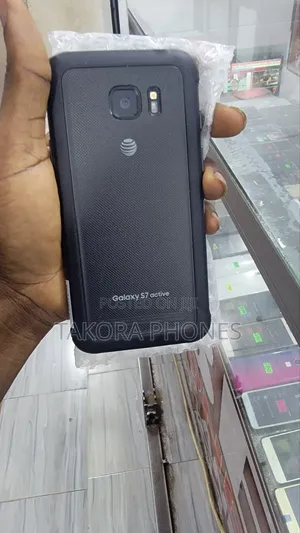 Samsung Galaxy S7 active 32 GB Black