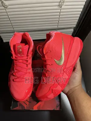 Basketball Shoes Variety