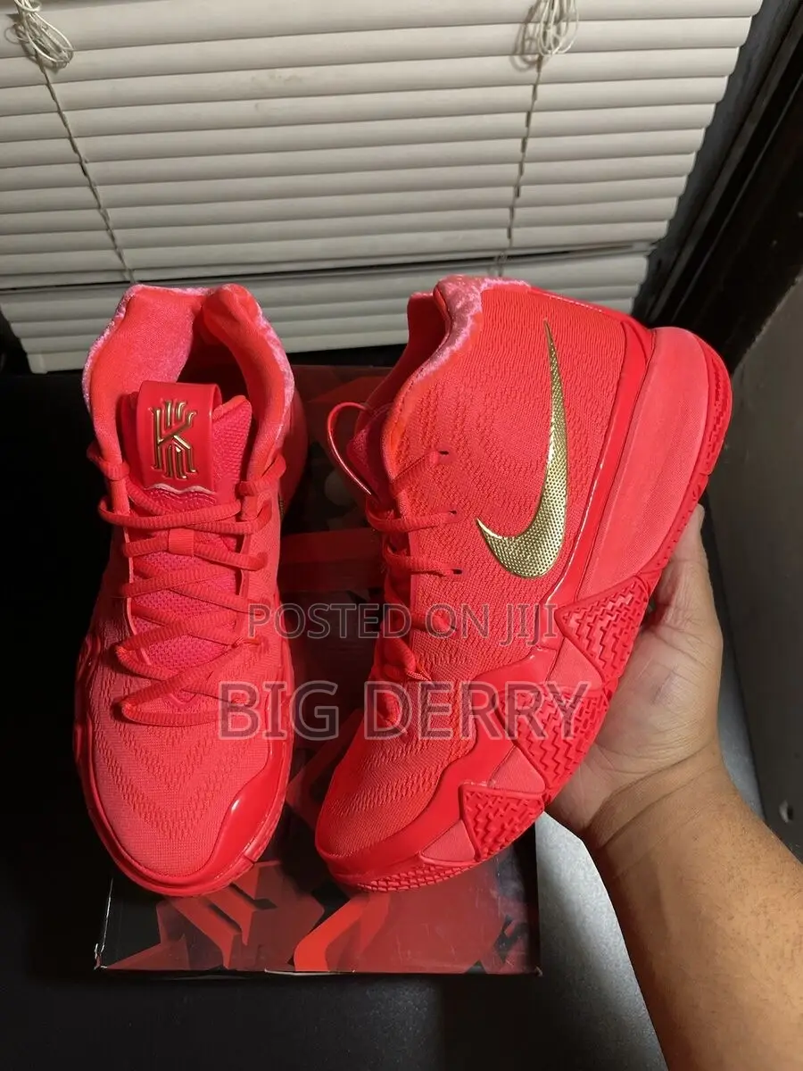 Basketball Shoes Variety