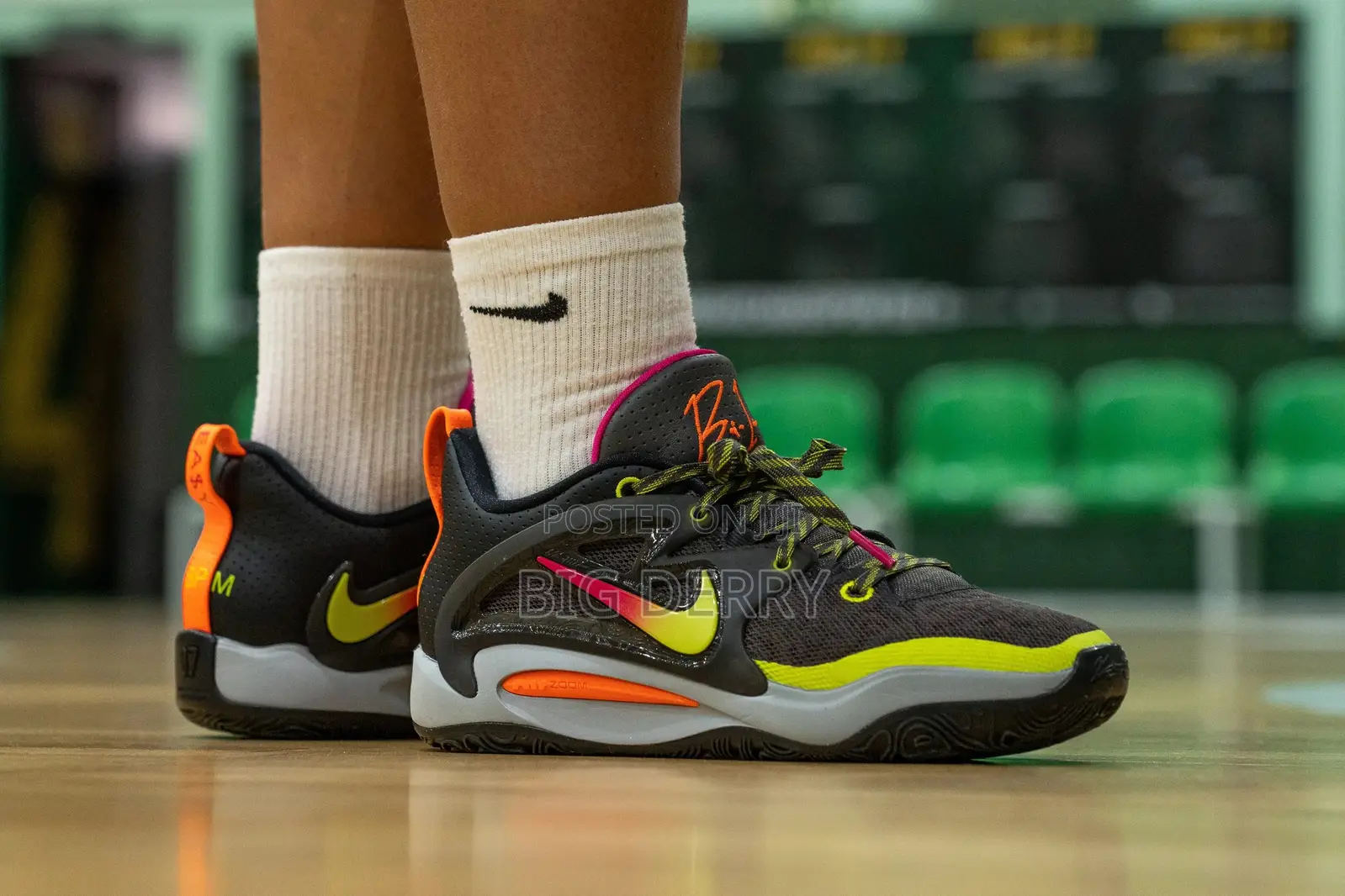 Basketball Shoes Variety