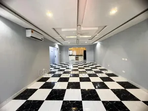 2bdrm Block of Flats in Lake Side Estate for rent