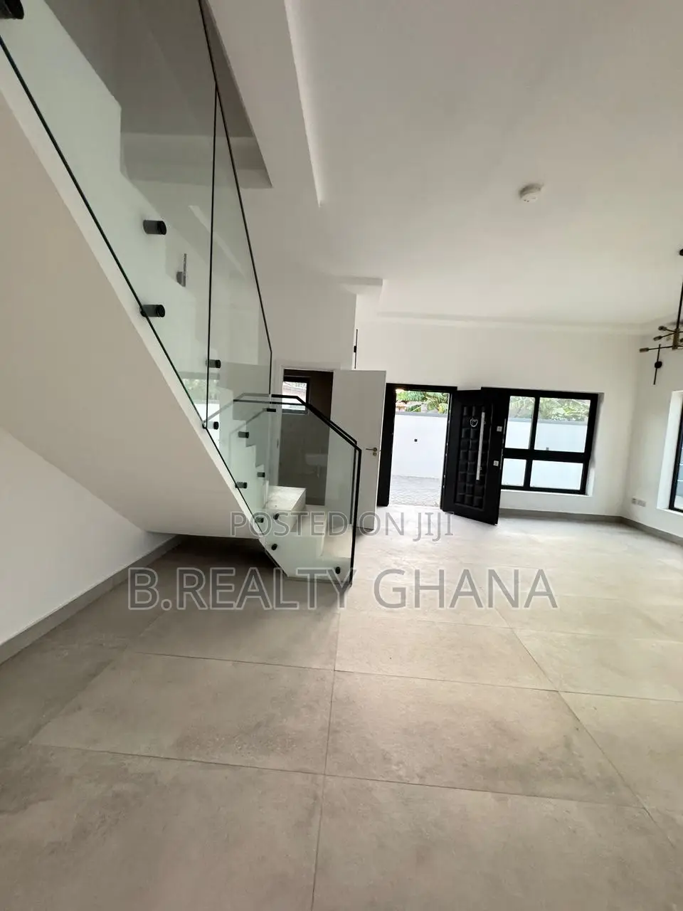 3bdrm Townhouse/Terrace in Adenta for sale