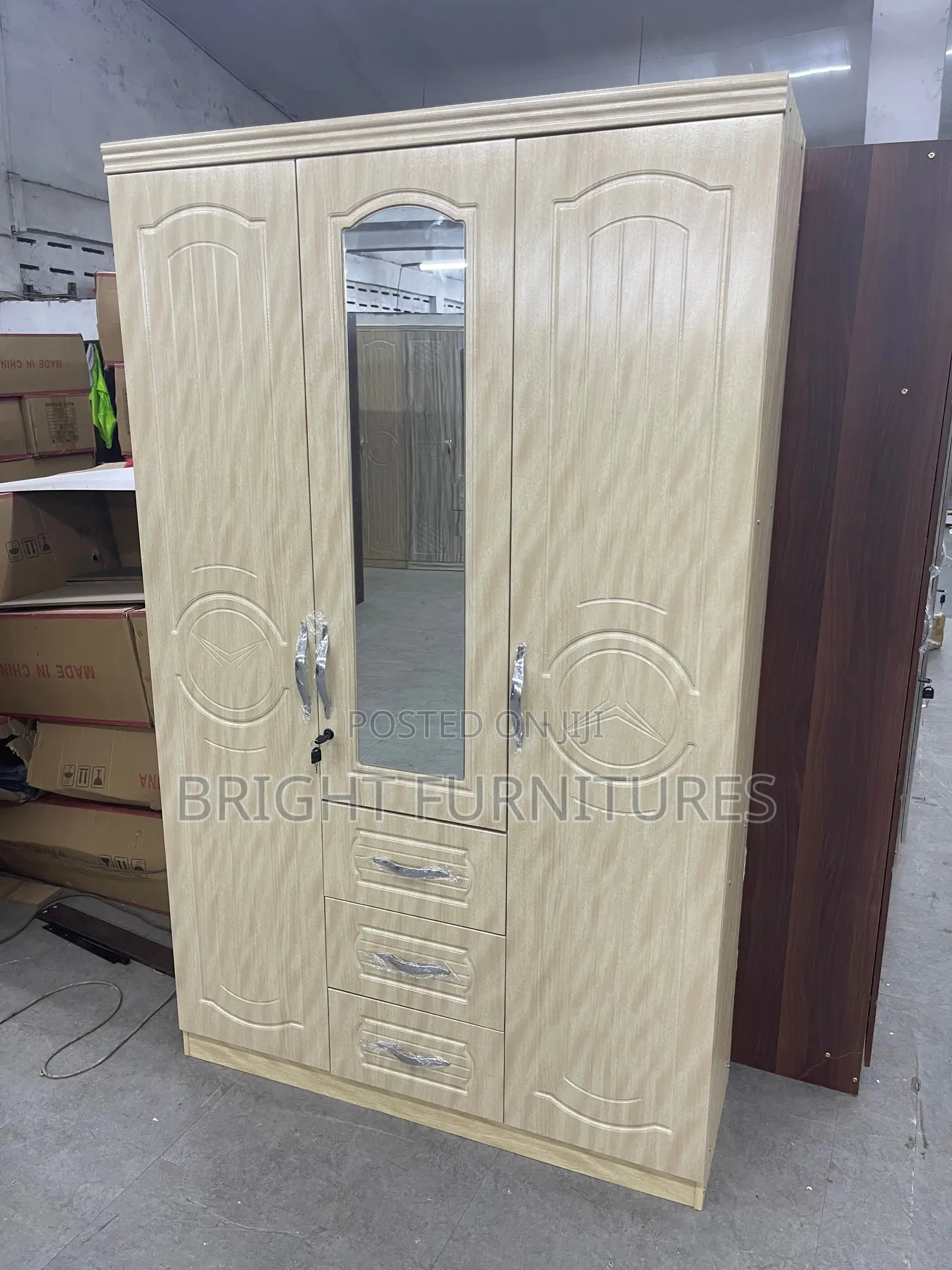 Three Doors Wardrobe With Mirror and Drawers