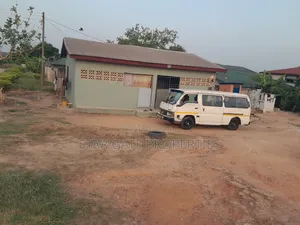 7bdrm House in Asokore Mampong, Kumasi Metropolitan for sale