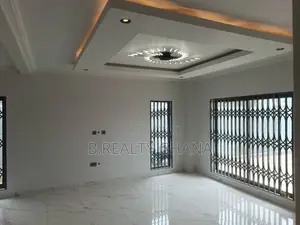 4bdrm House in Oyarifa for sale