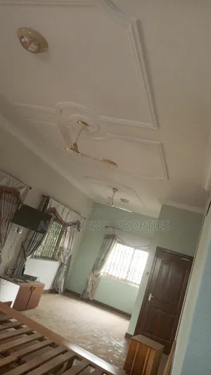 7bdrm House in Foster Home, Adenta for rent