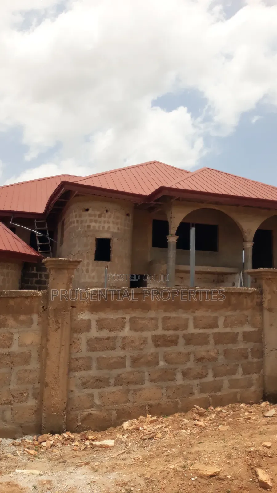 3bdrm House in Gbawe for sale