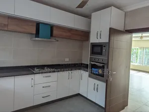 3bdrm House in Okpoi Goono, Teshie for sale
