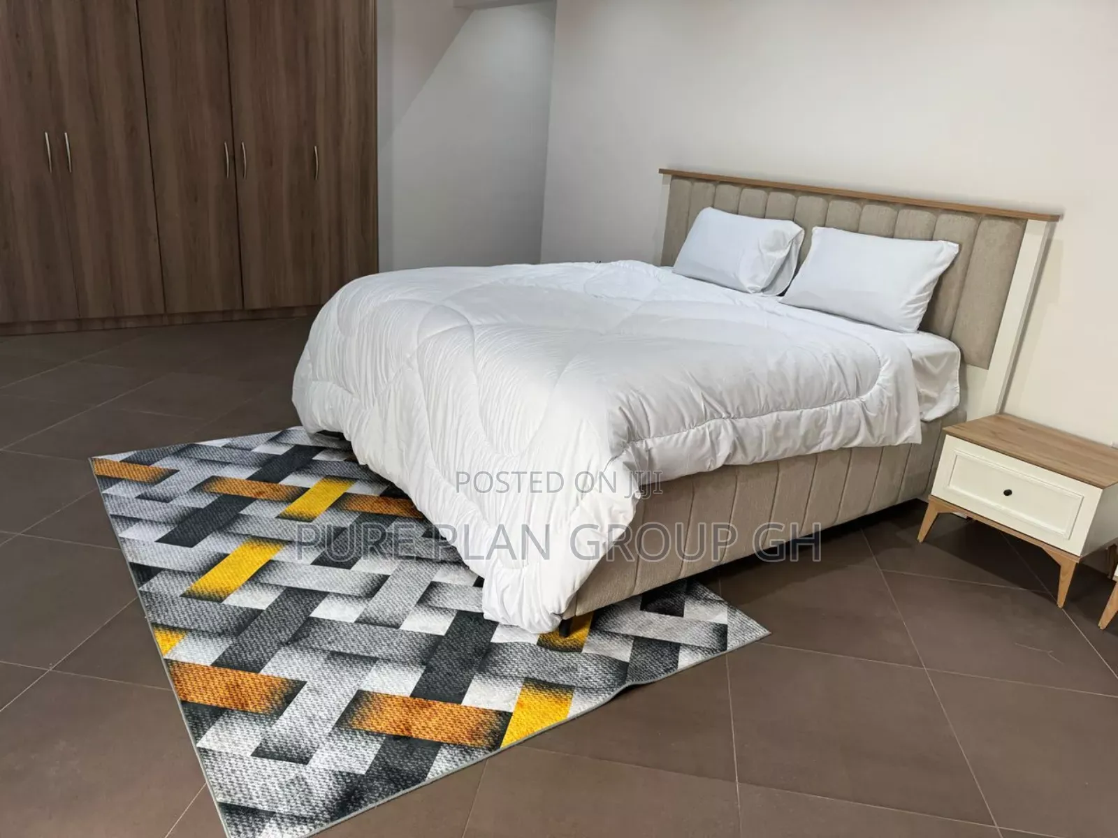 Furnished 5bdrm House in Airport Hill for rent