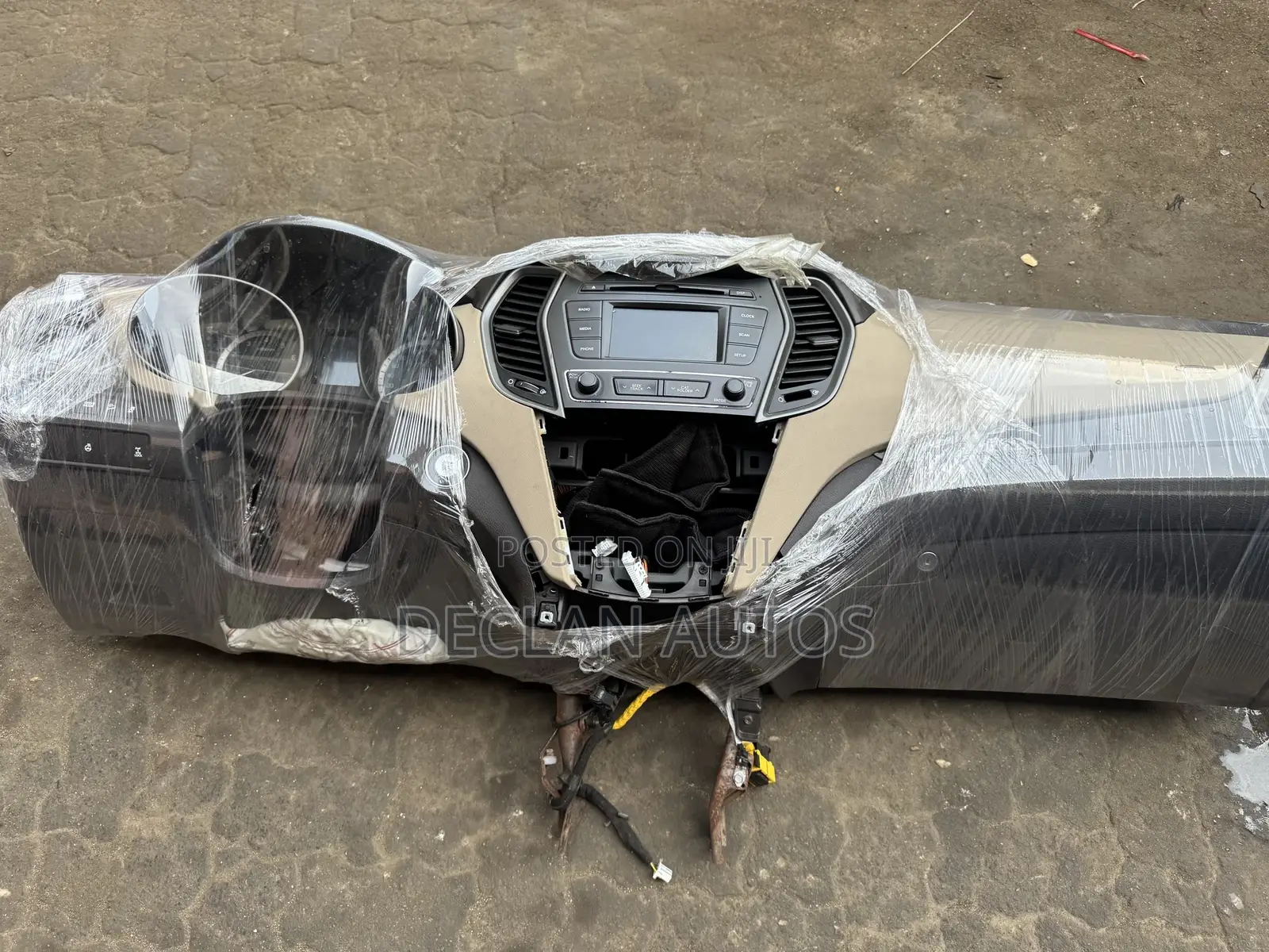 Hyundai Santa Fe 2015 Dashboard