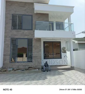 4bdrm Mansion in 4 Bedroom Duplex, Tema Metropolitan for sale