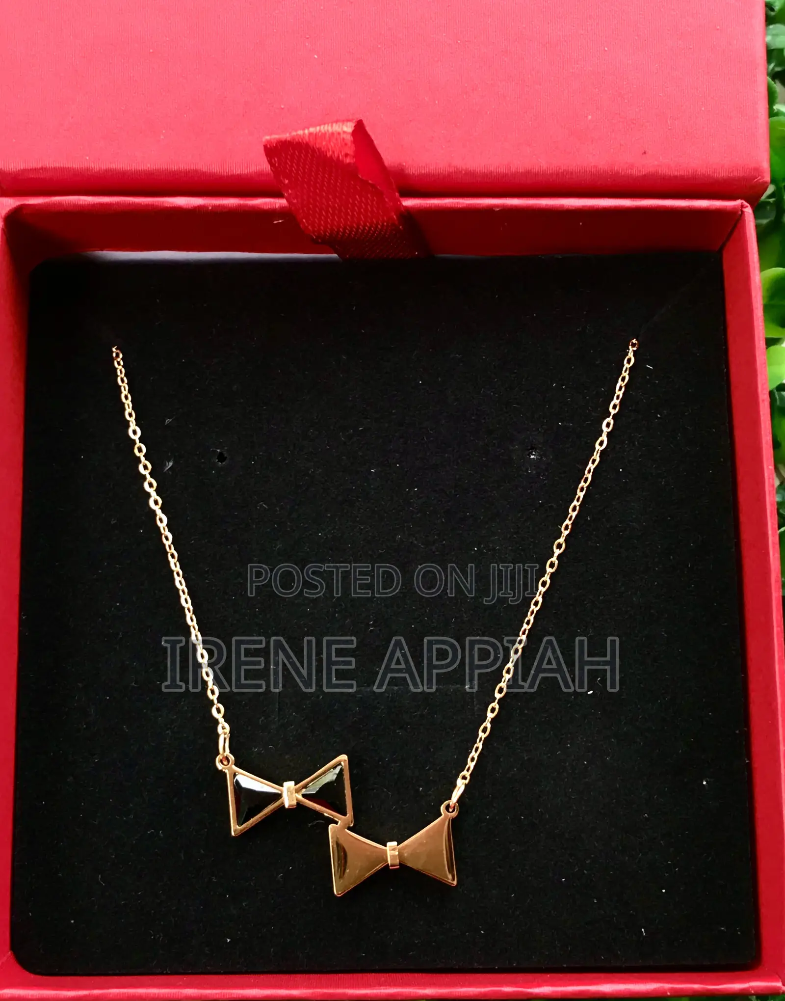 Elegant Womens’ Necklaces