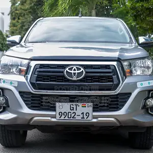 Pick Up Hilux Van for Rent Come With a Driver