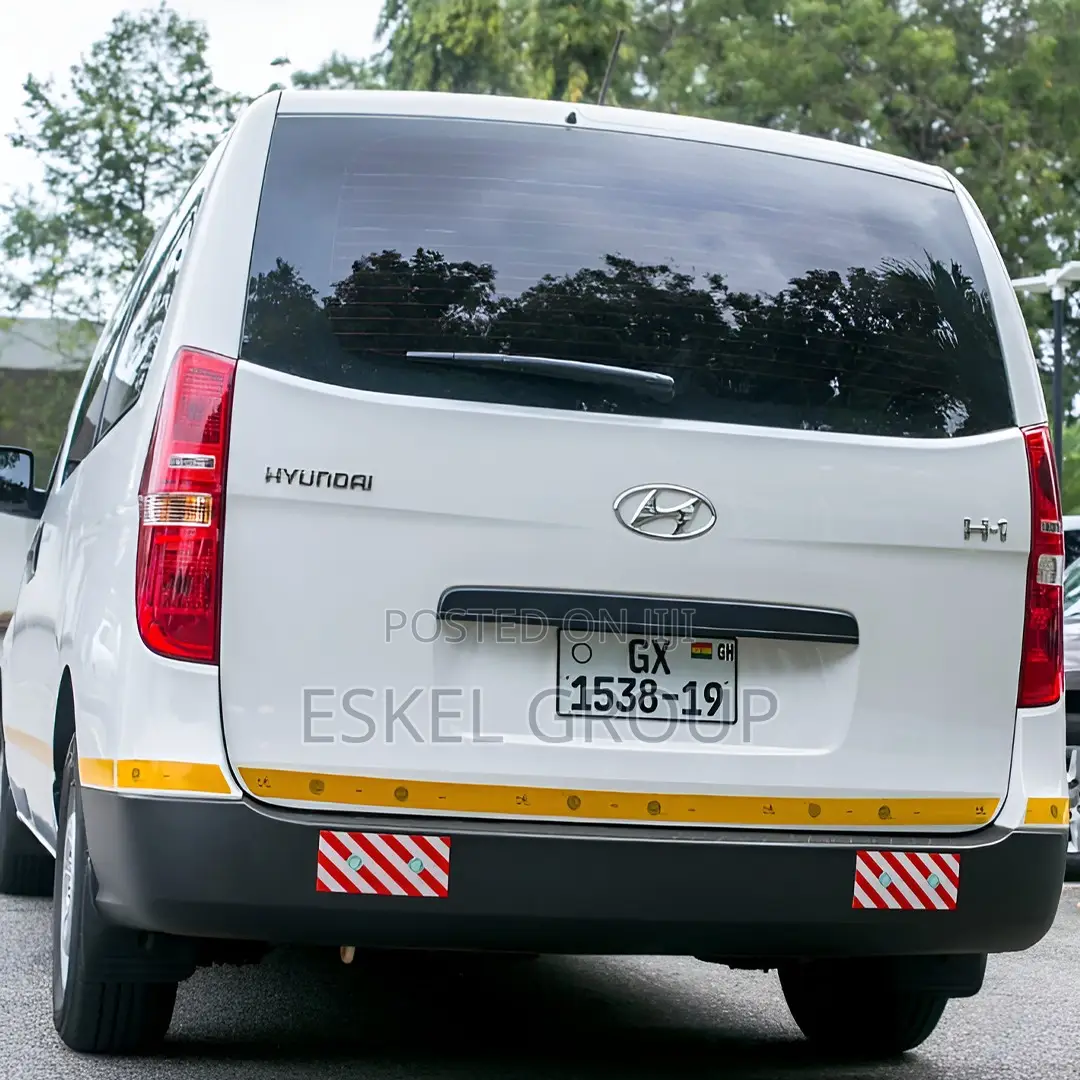 Hyundai H1 for Rent Come With a Driver