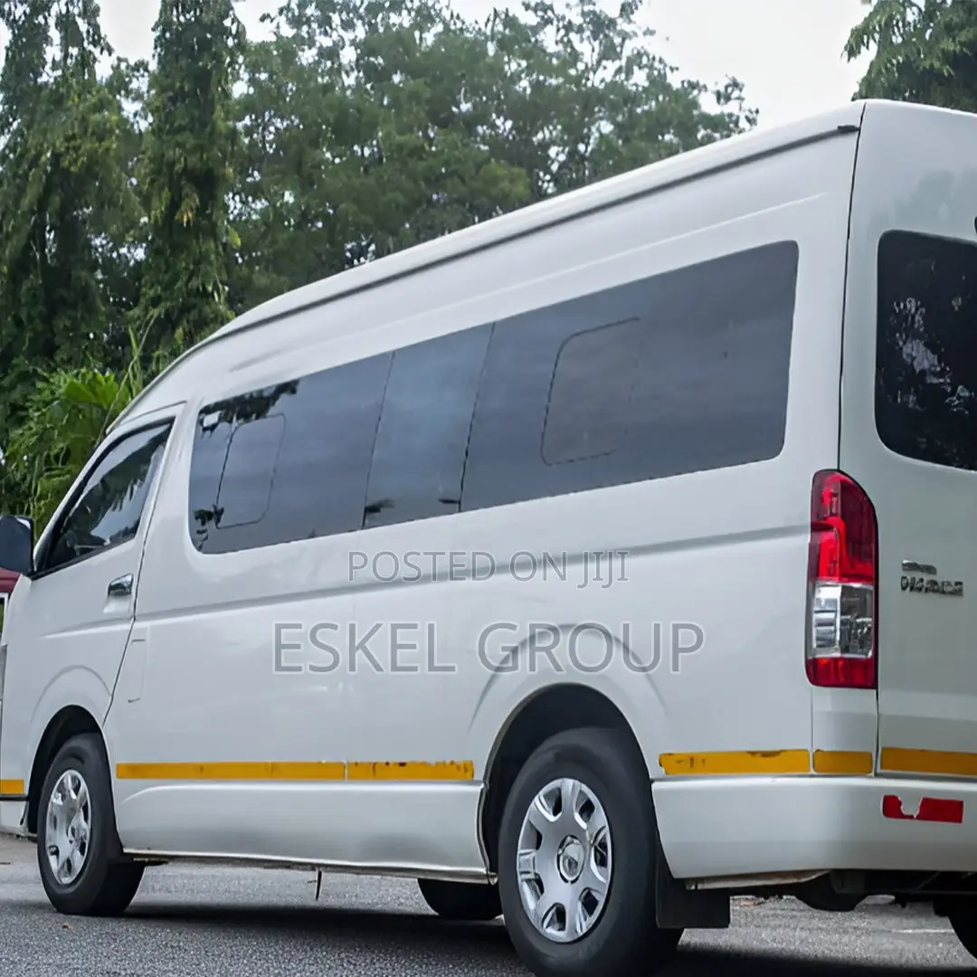 Hyundai H1 for Rent Come With a Driver