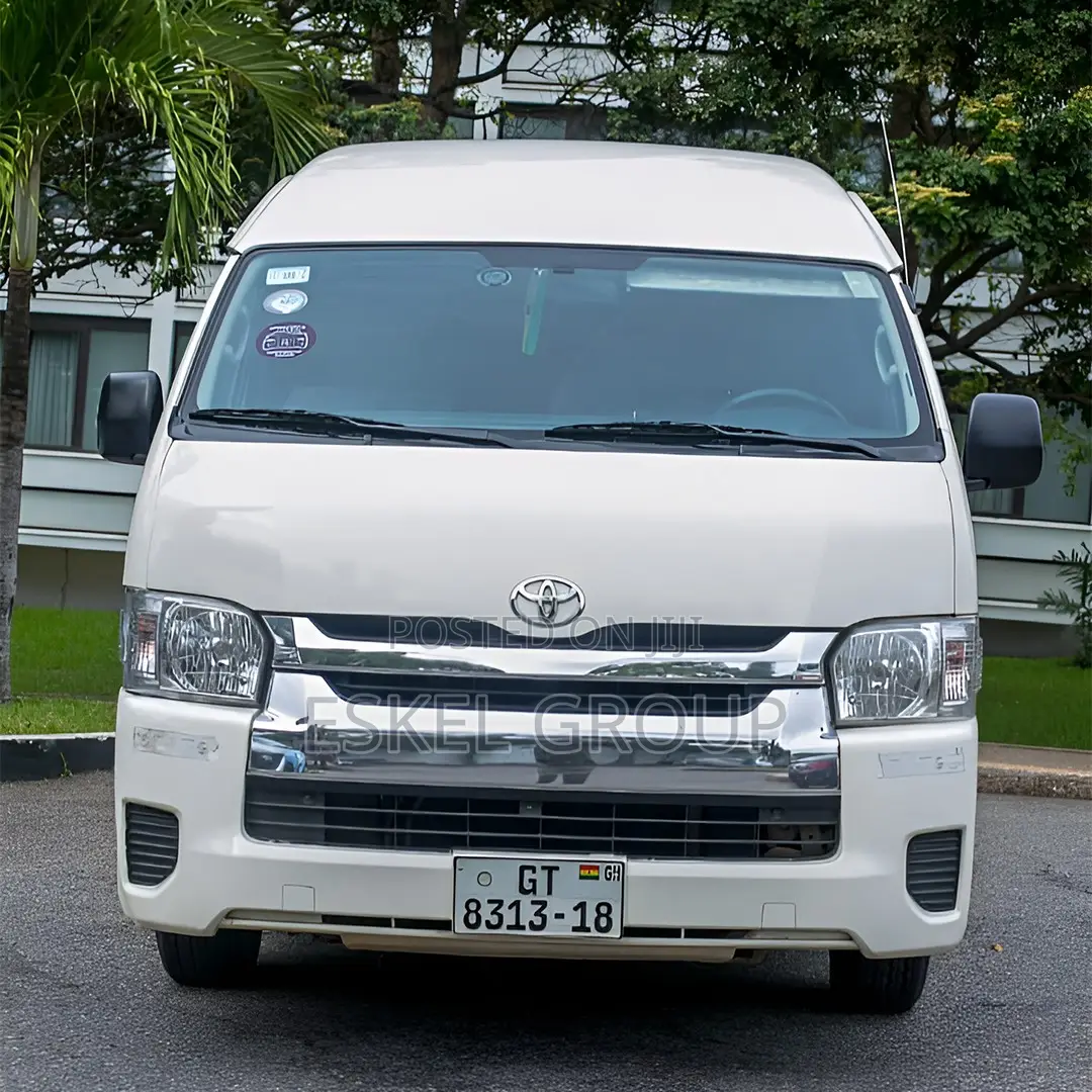 Hyundai H1 for Rent Come With a Driver