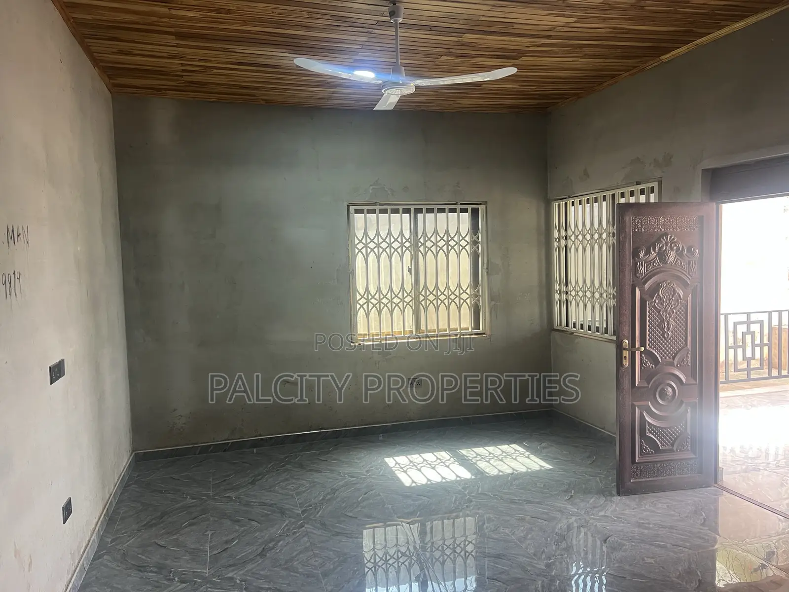 6bdrm House in Santasi Kokoben, Kumasi Metropolitan for sale