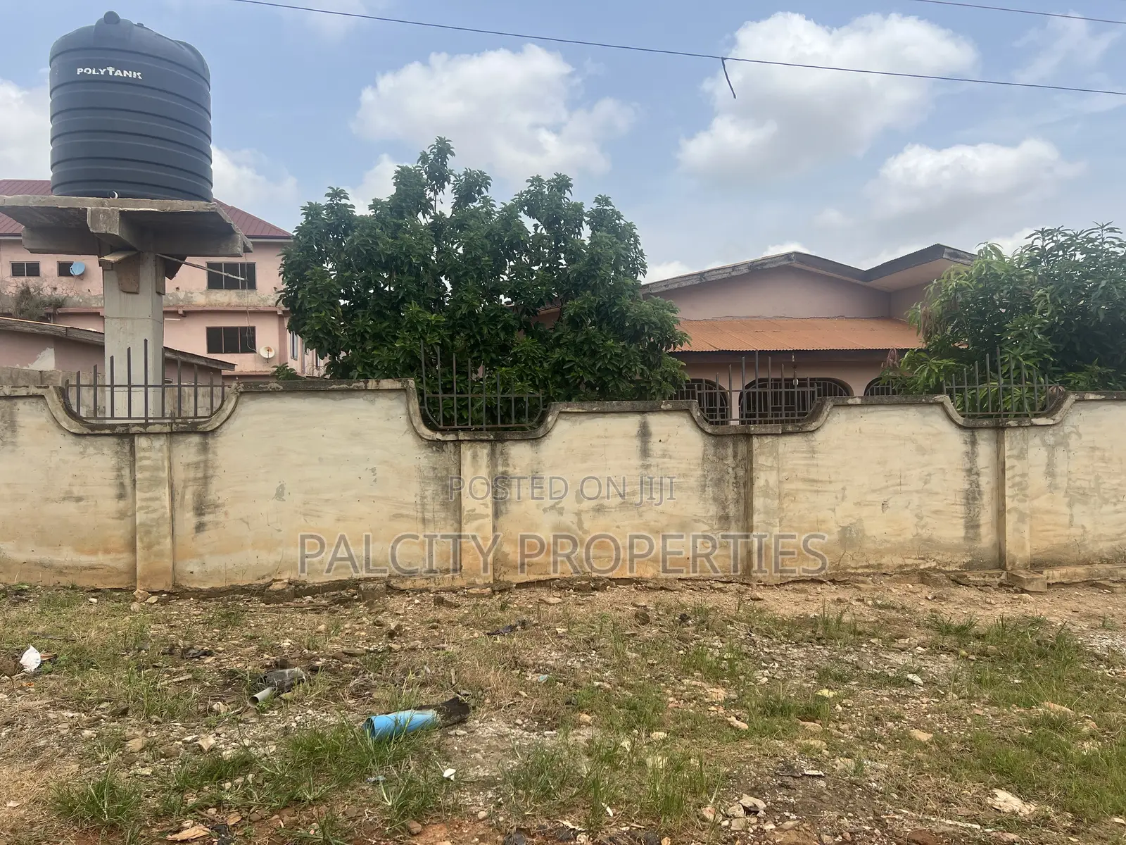 6bdrm House in Santasi Kokoben, Kumasi Metropolitan for sale