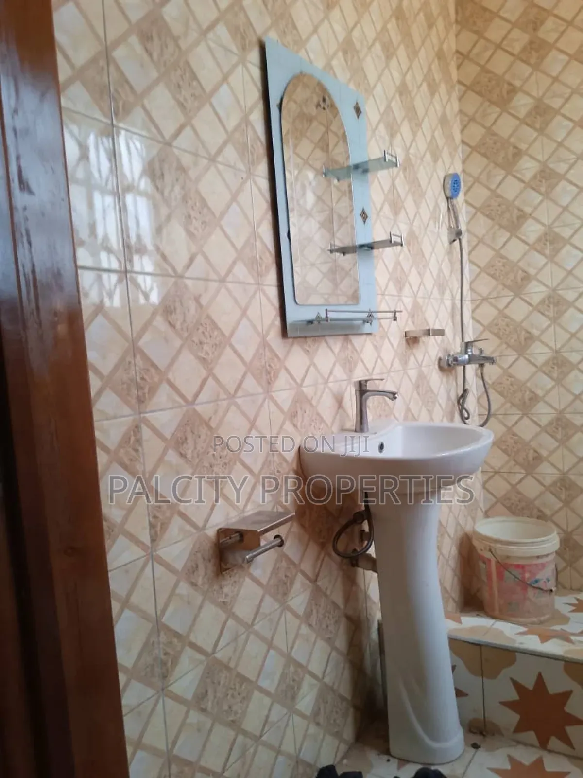 3bdrm Apartment in Palcity Estate, Kumasi Metropolitan for rent