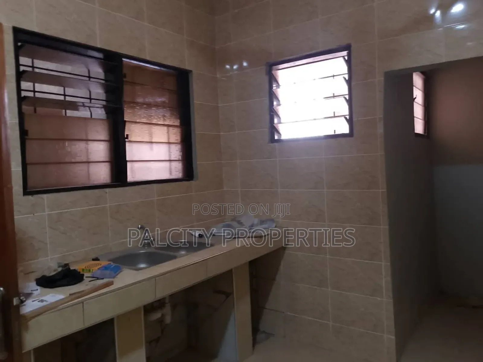 3bdrm Apartment in Palcity Estate, Kumasi Metropolitan for rent