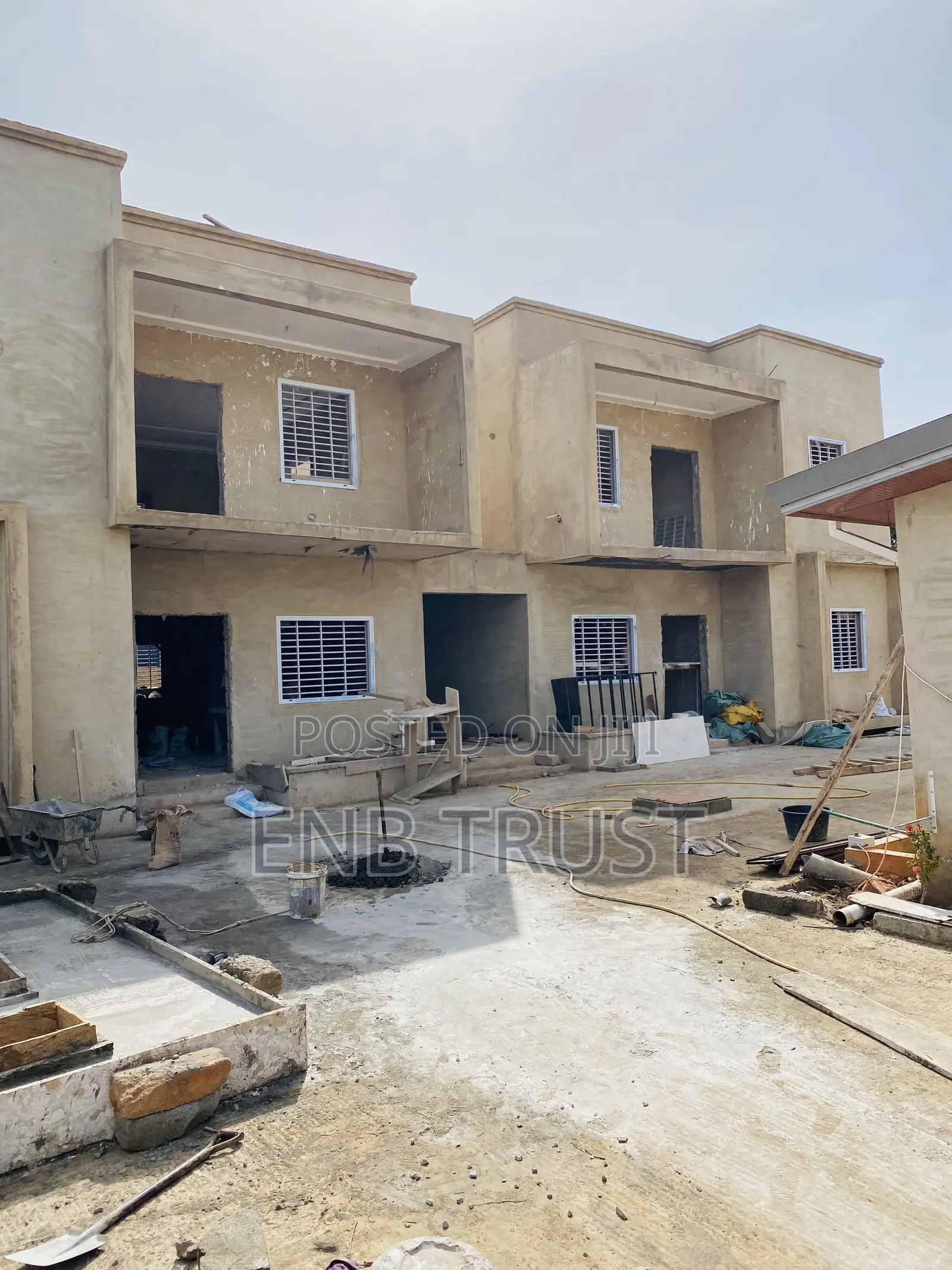 13bdrm Mansion in Tantra Hills for sale