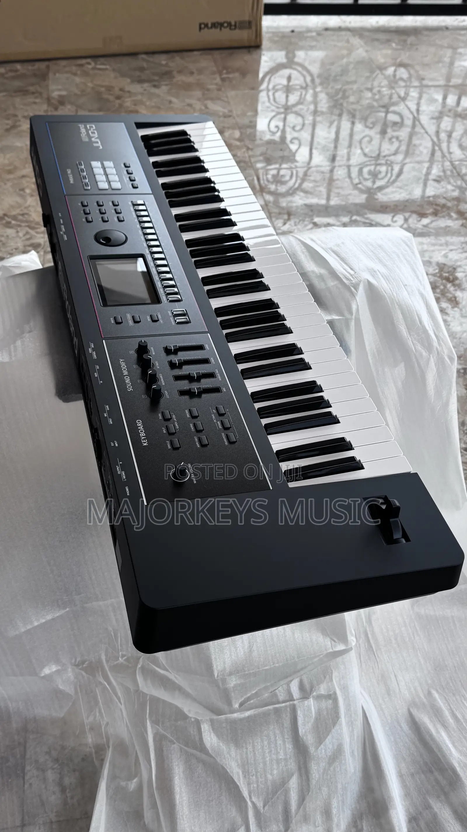 Roland Juno D6 (61 Keys) Replaces Juno Ds