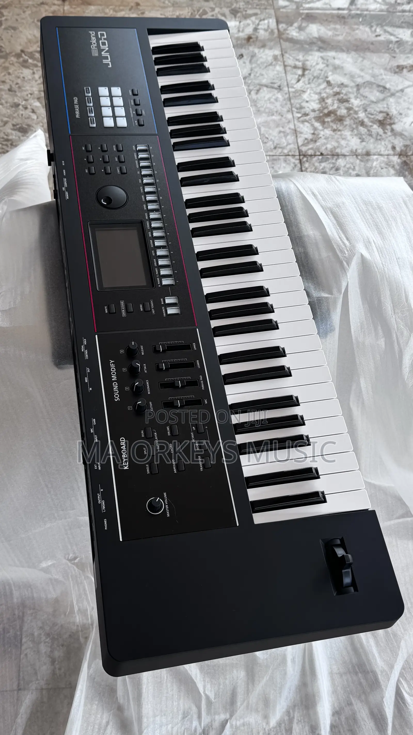 Roland Juno D6 (61 Keys) Replaces Juno Ds
