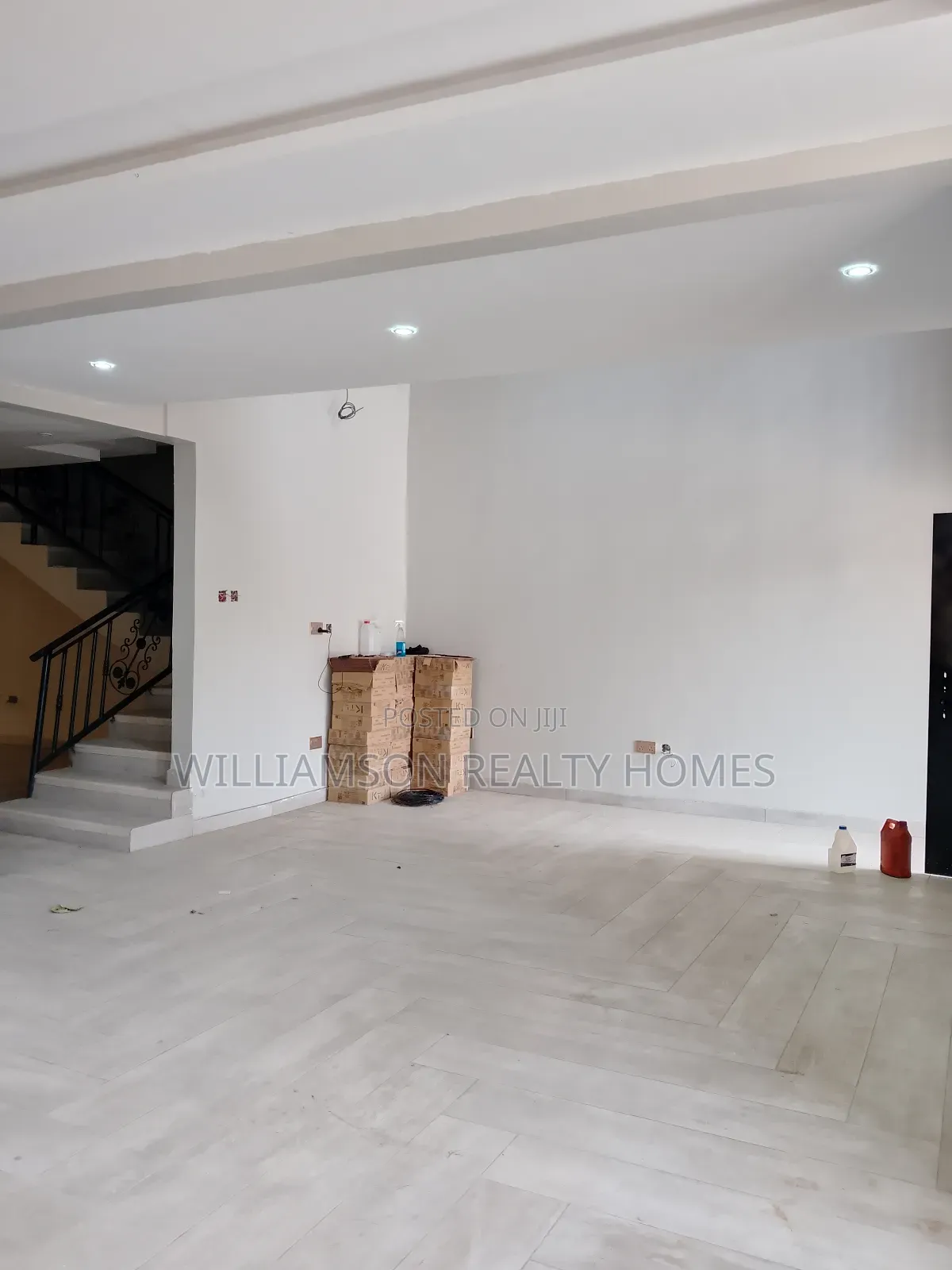 4bdrm House in Community 18 Area, Spintex for rent