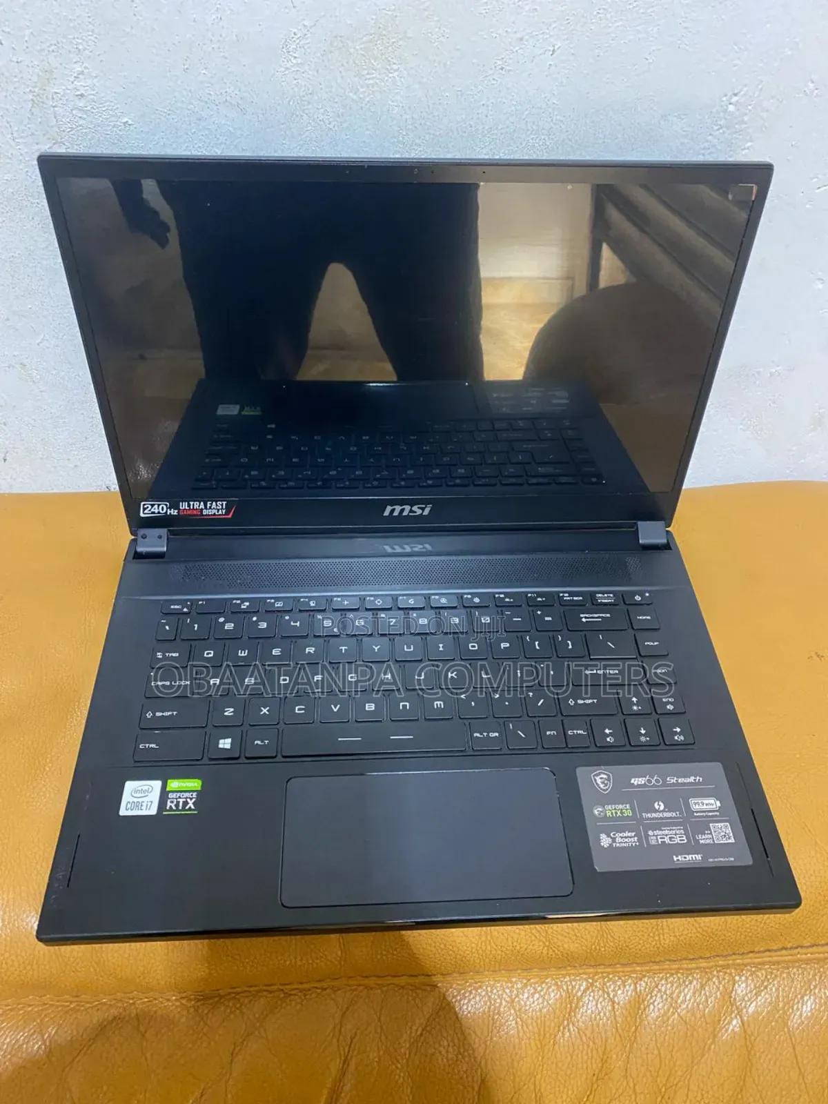 Laptop MSI GS66 Stealth 10UH 16GB Intel Core I7 SSD 512GB