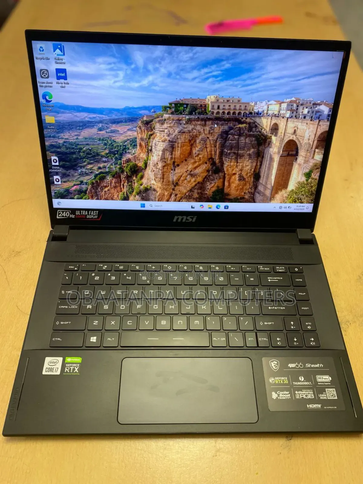 Laptop MSI GS66 Stealth 10UH 16GB Intel Core I7 SSD 512GB