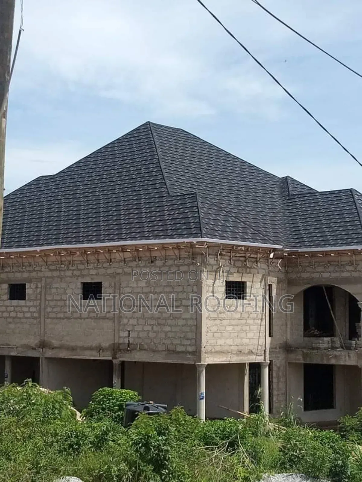 Black and White Shingle Roofing Material