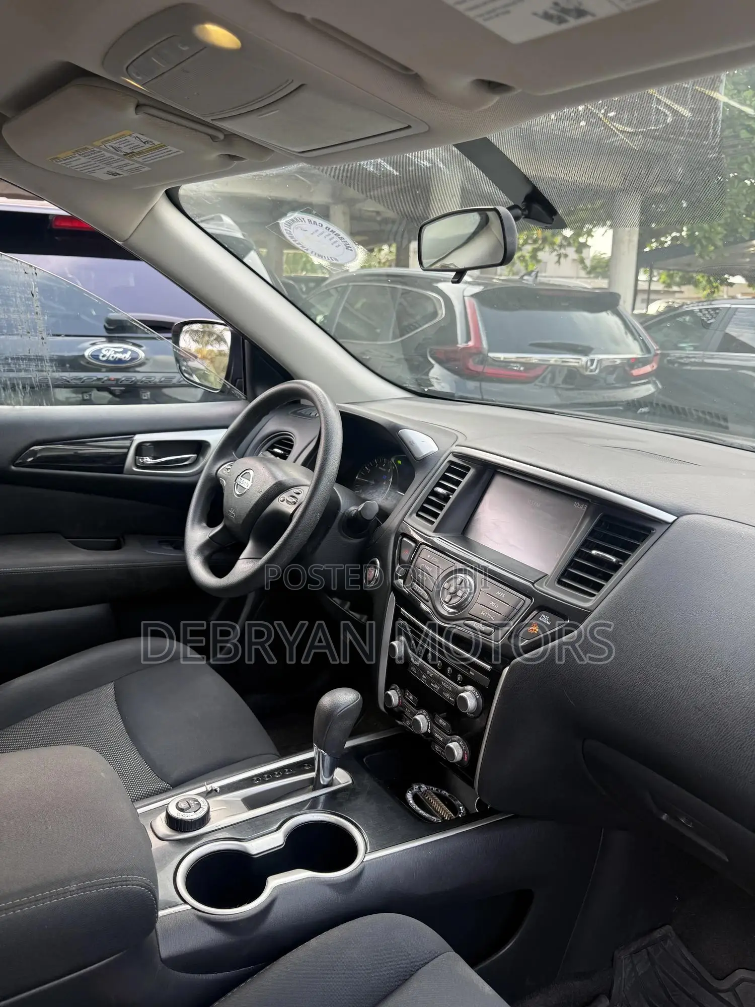 Nissan Pathfinder S 4dr 4x4 (3.5L 6cyl) 2017 Black