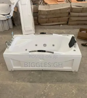 Straight Bath Jacuzzi With Shower Handles