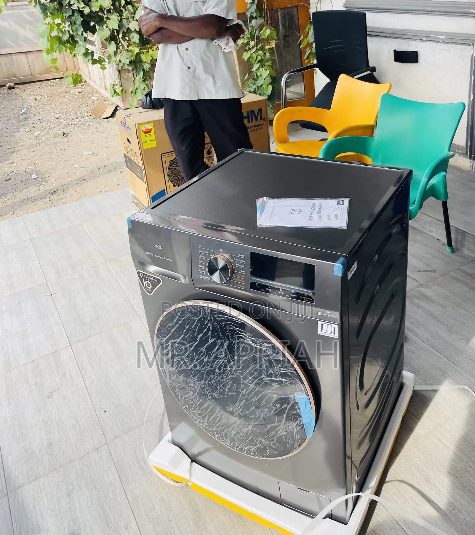 Choose Unique TCL 11kg Front Load Electric Washing Machine.