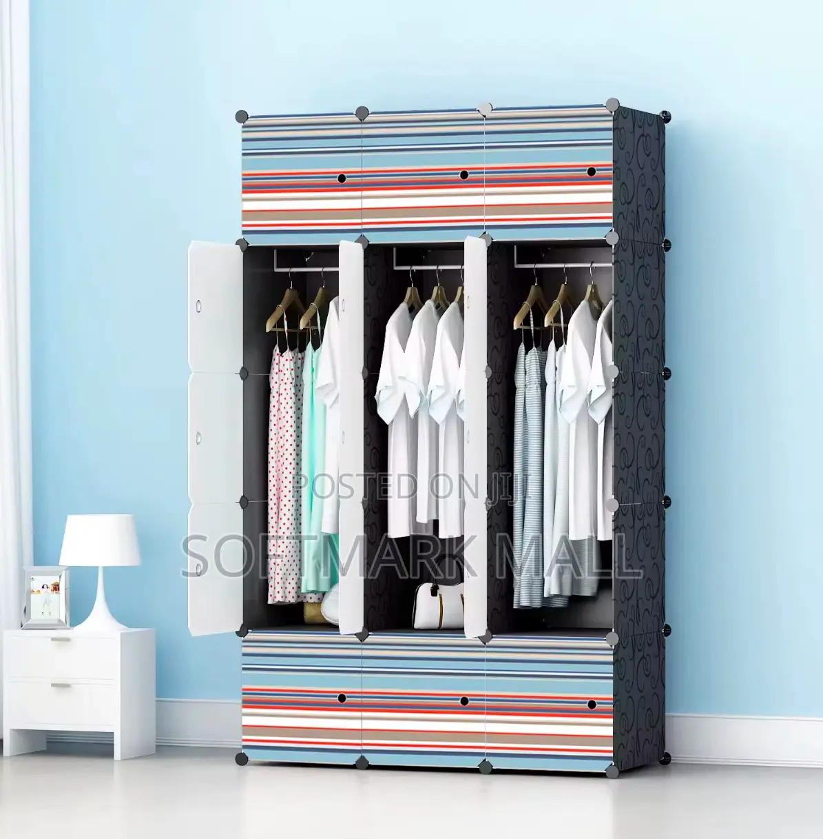 Strong 15 Cubes Plastic Portable Wardrobe