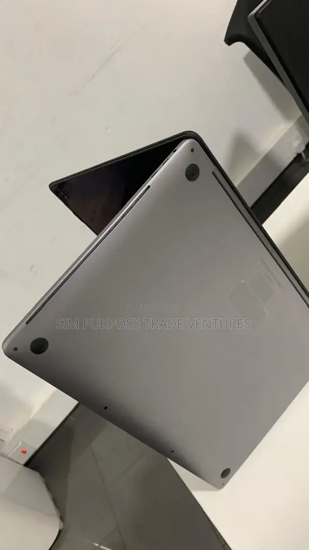 Laptop Apple MacBook Pro 2019 16GB Intel Core i7 SSD 500GB