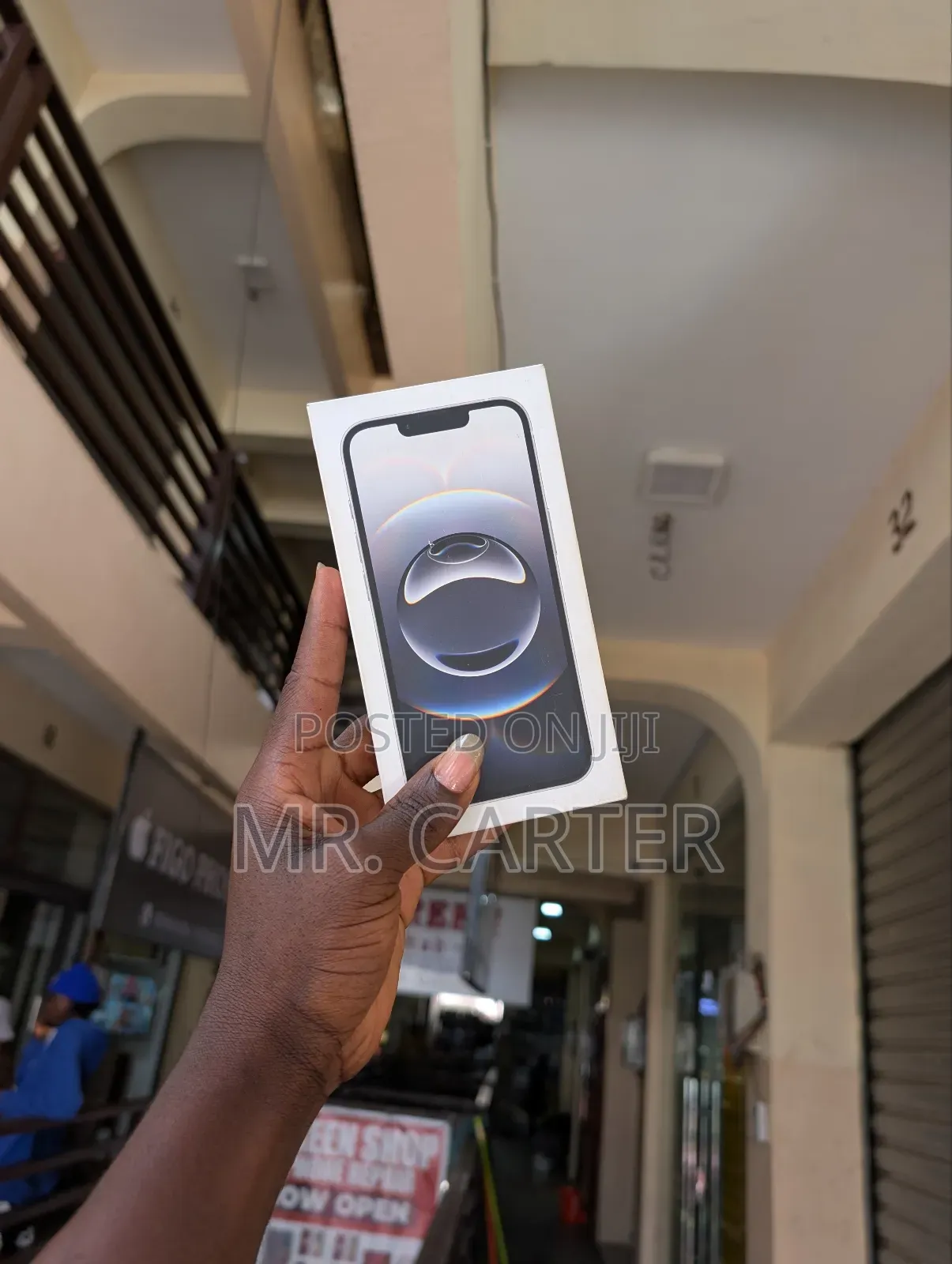 New Apple iPhone 16e 128 GB White