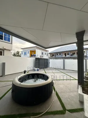4bdrm Duplex in Ashaley Botwe, School Junction for rent