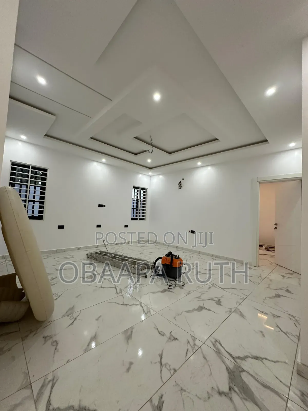 4bdrm Duplex in Ashaley Botwe, School Junction for rent