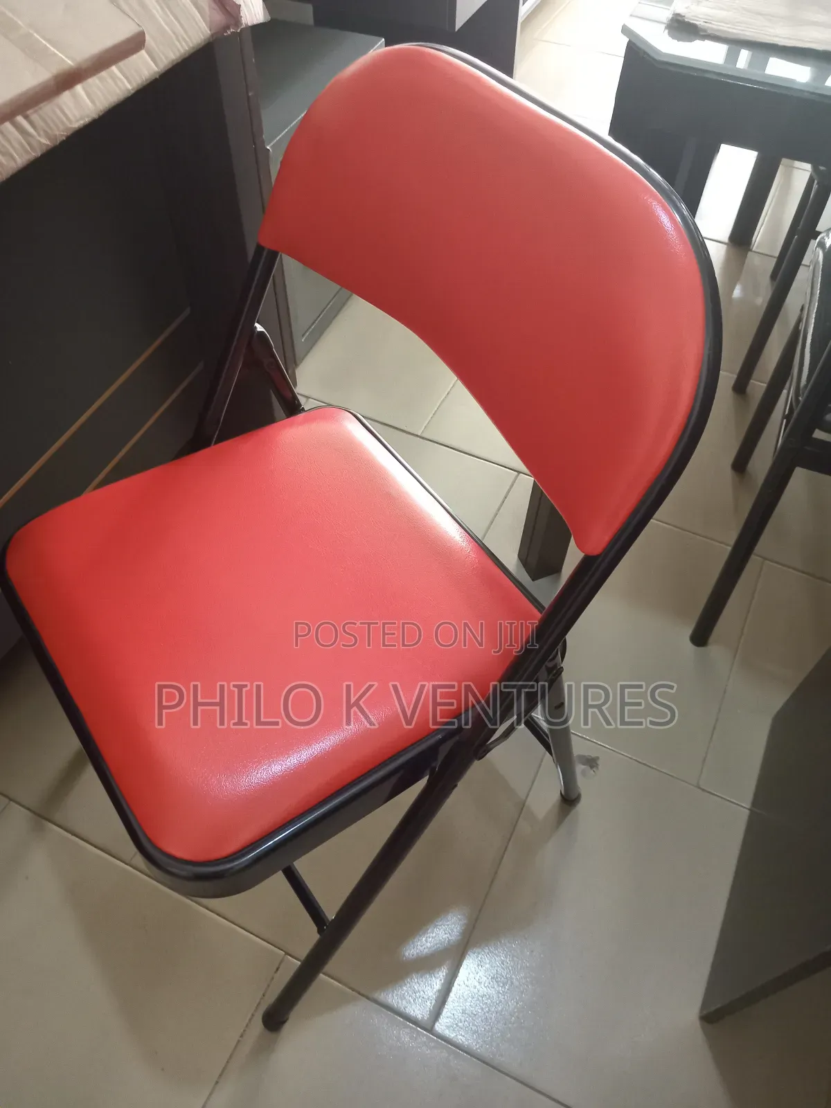 Venue Foldable Chair